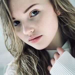 Meet your Posher, Halle